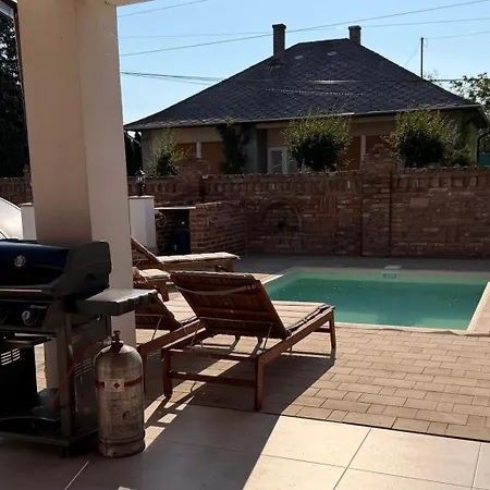 Mariska Holiday home