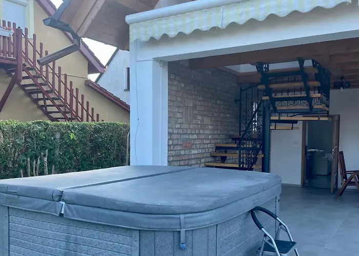 Nyaraló Mariska Balatonkeresztúr